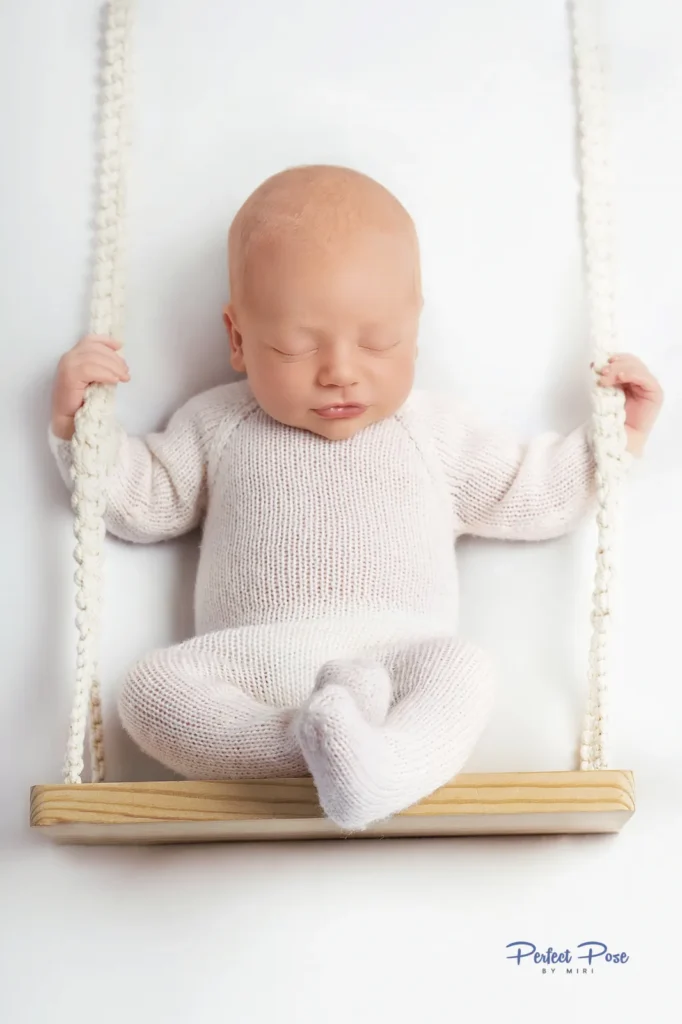 Newborn and family photographer - Image 15 (August 4, 2026)